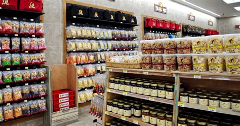 13 Must Know Tips For Shopping At Buc Ees