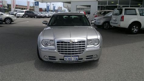 2006 Chrysler 300c 57 Hemi V8 Lonloud Shannons Club