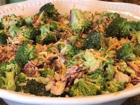 Skinny Broccoli Salad🥦🥗 Recipe Whisk