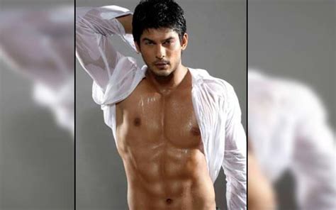 Happy Birthday Sidharth Shukla 5 Shirtless Pictures Of The Birthday