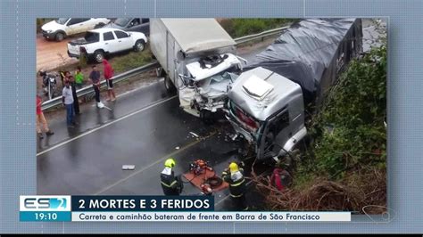 Acidente Entre Caminh O E Carreta Deixa Dois Mortos Em Barra De S O