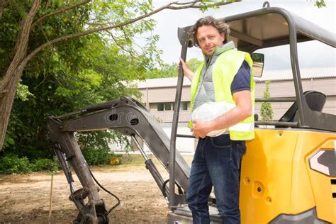 Operator Of A Excavator Stock Image Image Of Building 23979433