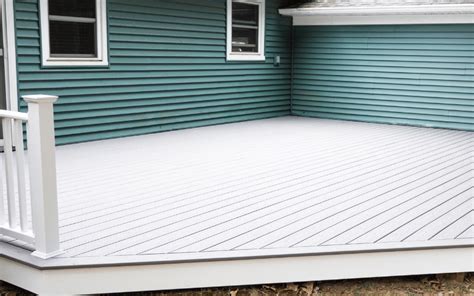 Aluminum Decking Review: Is It Better Than Other Decking Materials ...