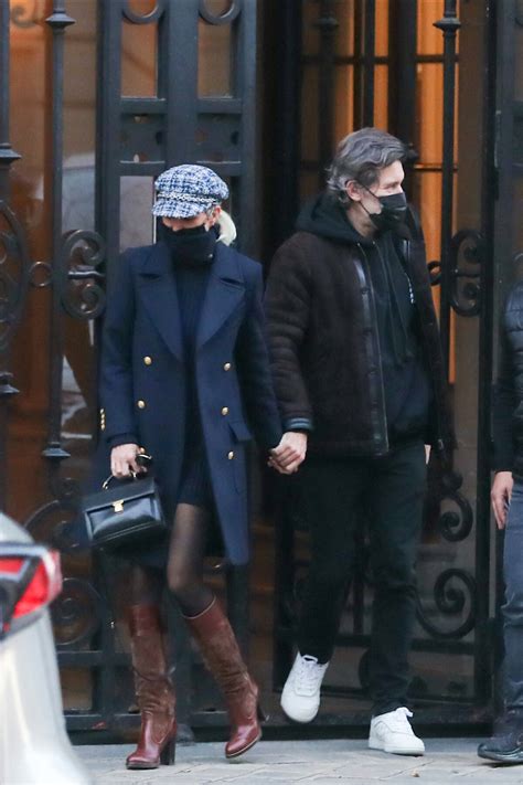 Photo Exclusif Laeticia Hallyday et son compagnon Jalil Lespert à