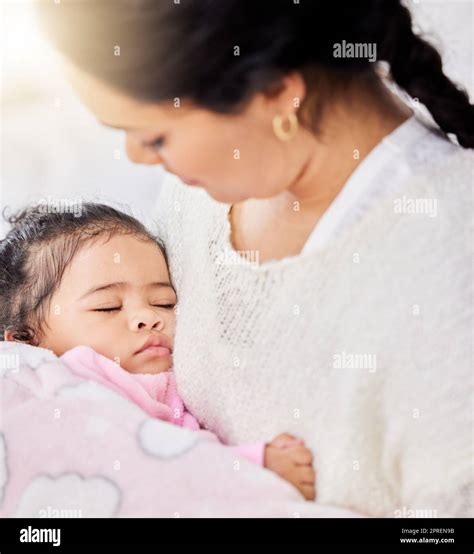 Safe In Mothers Arms Hi Res Stock Photography And Images Alamy