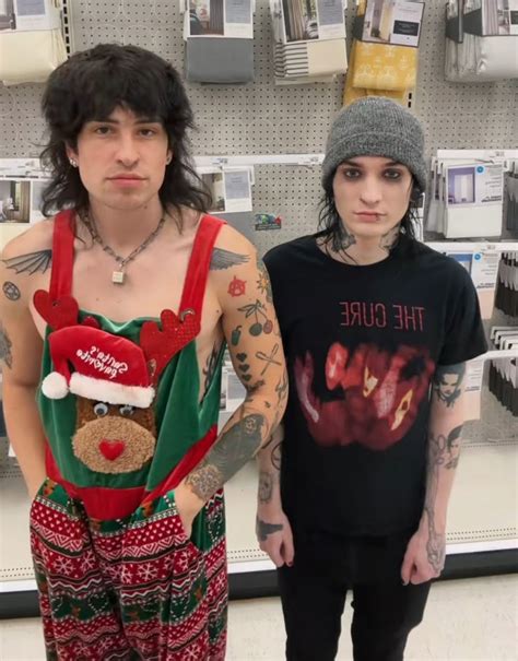 Jake And Johnnie In Johnnie Guilbert Latina Woman Cute Emo Guys