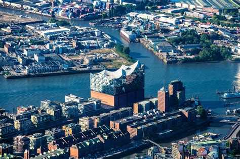 Luftbild Hamburg Konzerthaus Elbphilharmonie In Der Hafencity In Hamburg