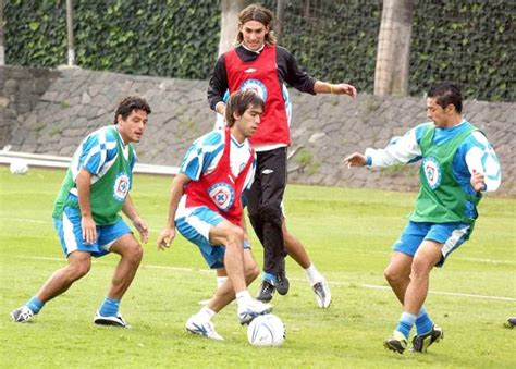 Mdf El Delantero De Los Cementeros Del Cruz Azul Francisco