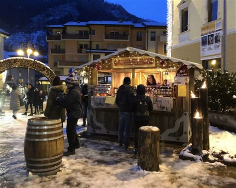 A Predazzo Si Accende Il Villaggio Sotto L Albero L Avisio Blog