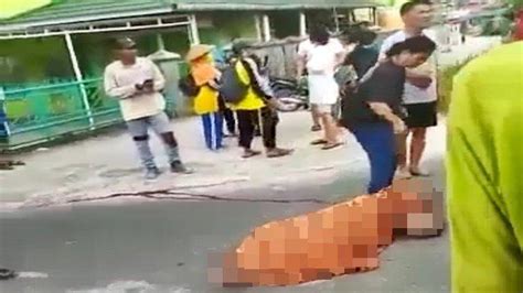 Kecelakaan Maut Tadi Pukul 10 30 Wita Seorang Wanita Tewas Warga