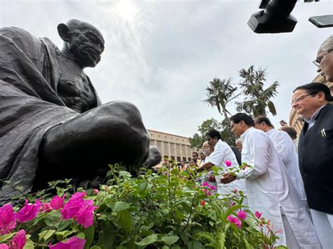 पीएम मोदी के भारत छोड़ो नारेे पर भड़़के कांग्रेसी कहा देश की आजादी