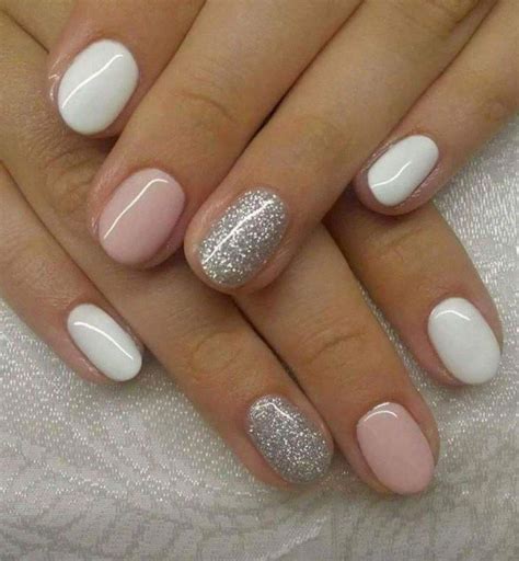 30 Incredible White Nail Art Ideas To Try Right Now Glitter Gel Nail