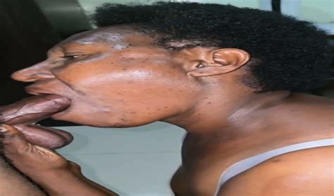 Mature PNG Mama Sucks Dick