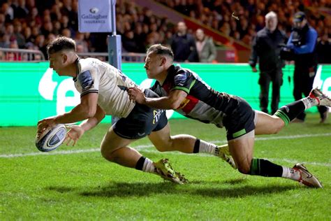 Saracens Thrash Harlequins To Extend Winning Streak