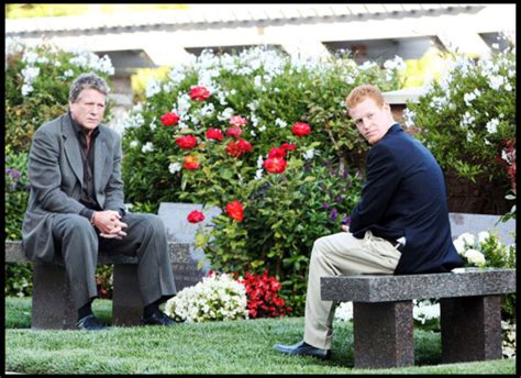 Photo Ryan O Neal et son fils Redmond rendent hommage à Farrah