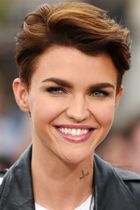 The Best Pixie Haircuts Of All Time Thick Coarse