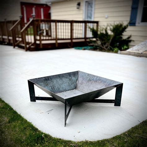 Modern Metal Outdoor Fire Pit - Multiple Sizes – Northern Forge, LLC