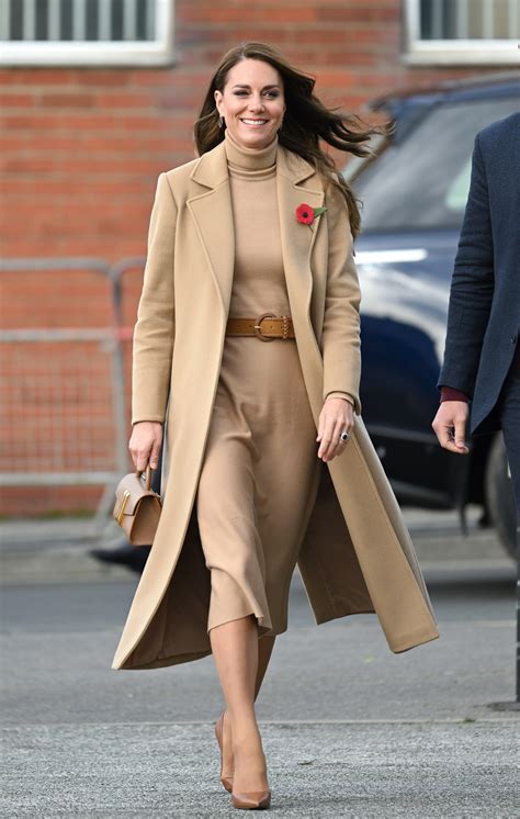 Kate Middleton Cappotto Lungo Il Modello Di Tendenza Dellinverno