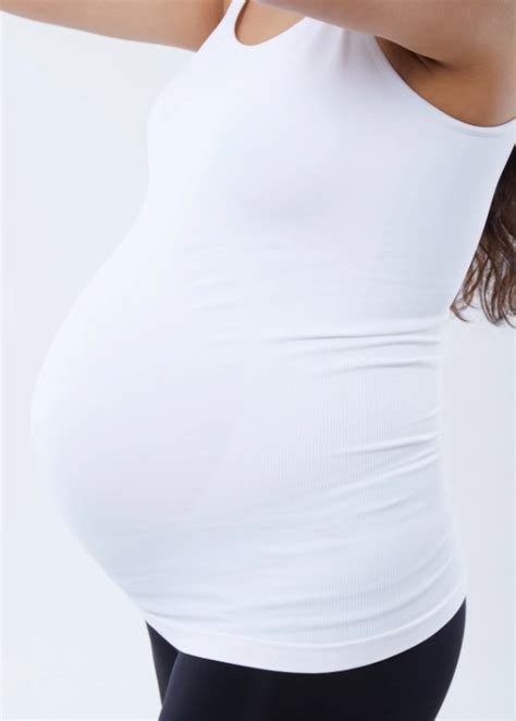 20 of the Best Maternity Workout Clothes | BODi