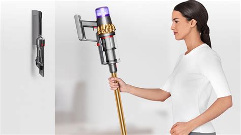 Dyson V11™ Absolute (Nickel/Gold) | Dyson IL