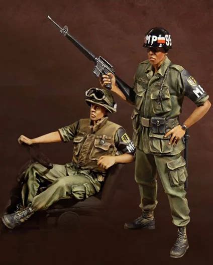 Free Shipping 135 Scale Unpainted Resin Figure Vietnam War Us