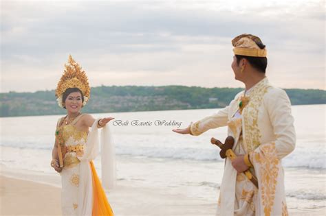 Traditional Balinese Wedding Dress ~ Bali Trend Wedding