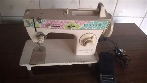 Maquina De Costura Singer Facilita 268 R 389 00 Em Mercado Livre