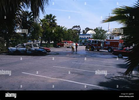 San Diego Fire Rescue Engine 28 On Scene Of A Double Vehicle Fire At