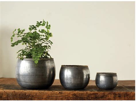 Metal Planters | dWELLing Decor & Apparel | dwellinghomedecor.com