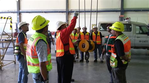 Pelaksanaan Pelatihan Juru Ikat Rigger Inhouse Pt Freeport Indonesia