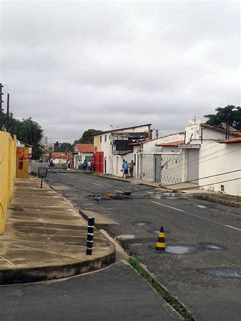 Moradores Do Mafu Est O Sem Energia H Uma Semana Ap S Caminh O