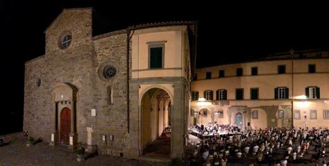 Cortona Un Vino Per La Mostra Signorelli