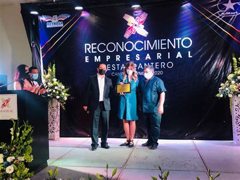 Entrega CANIRAC reconocimiento a Alcaldesa de Reynosa EnLíneaDirecta info