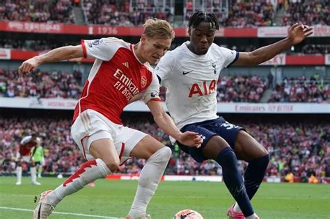 Supercomputer Predicts Arsenal Title Race Outcome As Tottenham And