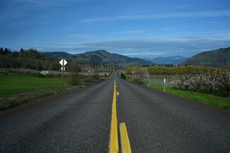 Mosier, Oregon – Gary L. Quay Photography