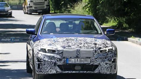 2023 BMW 3 Series Facelift Spied Without Camo To Reveal Normal Grille ...