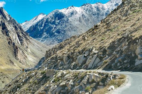 Road, Mountains of Leh, Ladakh, Jammu and Kashmir, India 862217 Stock Photo at Vecteezy