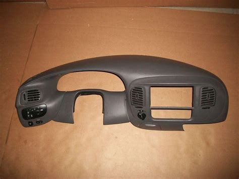 Sell 97 98 99 00 01 02 03 Ford F150 Expedition Center Dash Vents Radio