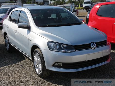 Volkswagen Voyage Ficha