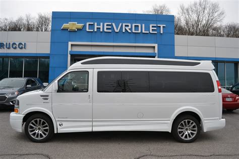 2020 Chevy Express 11 Passenger Explorer Limited X Se Vc Artofit