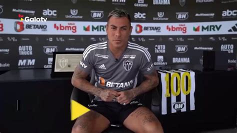 Após completar 100 partidas pelo Galo Vargas recebe desafio Estou