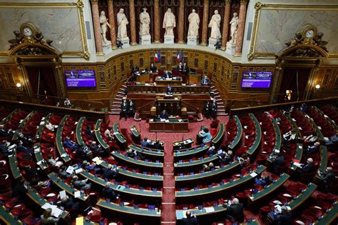 Prime Macron retraites allocations Les sénateurs examinent à leur