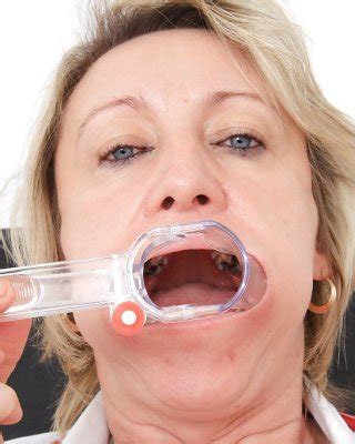 Mature Slut With Hairy Pussy Ester Takes Part In A Gyno Scene Porn Pictures XXX Photos Sex