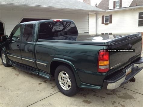 2001 Chevrolet Silverado 1500 Ls Extended Cab Pickup 4 Door 5 3l