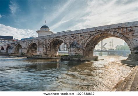 Skopje Stone Bridge Stock Photo 1020638839 | Shutterstock