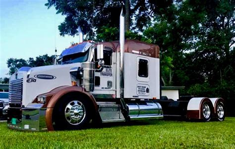 Custom Kenworth T800 Trucks