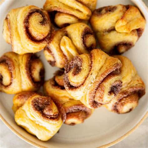 Authentic German Cinnamon Rolls Franzbrötchen dirndl kitchen