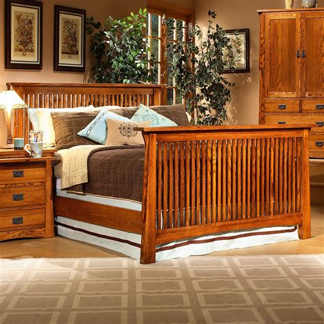 Mission Creek Bed With Tall Footboard & Casepieces - InnoMax