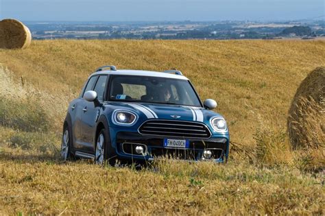 Mini Countryman Cooper D La Prova Su Strada Foto E Immagini Motori It