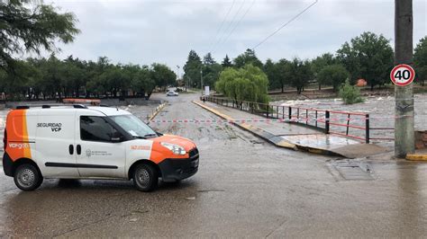 Tras las lluvias ingresó una creciente de dos metros por el río san